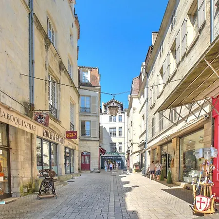 De Monplaisir * Perigueux